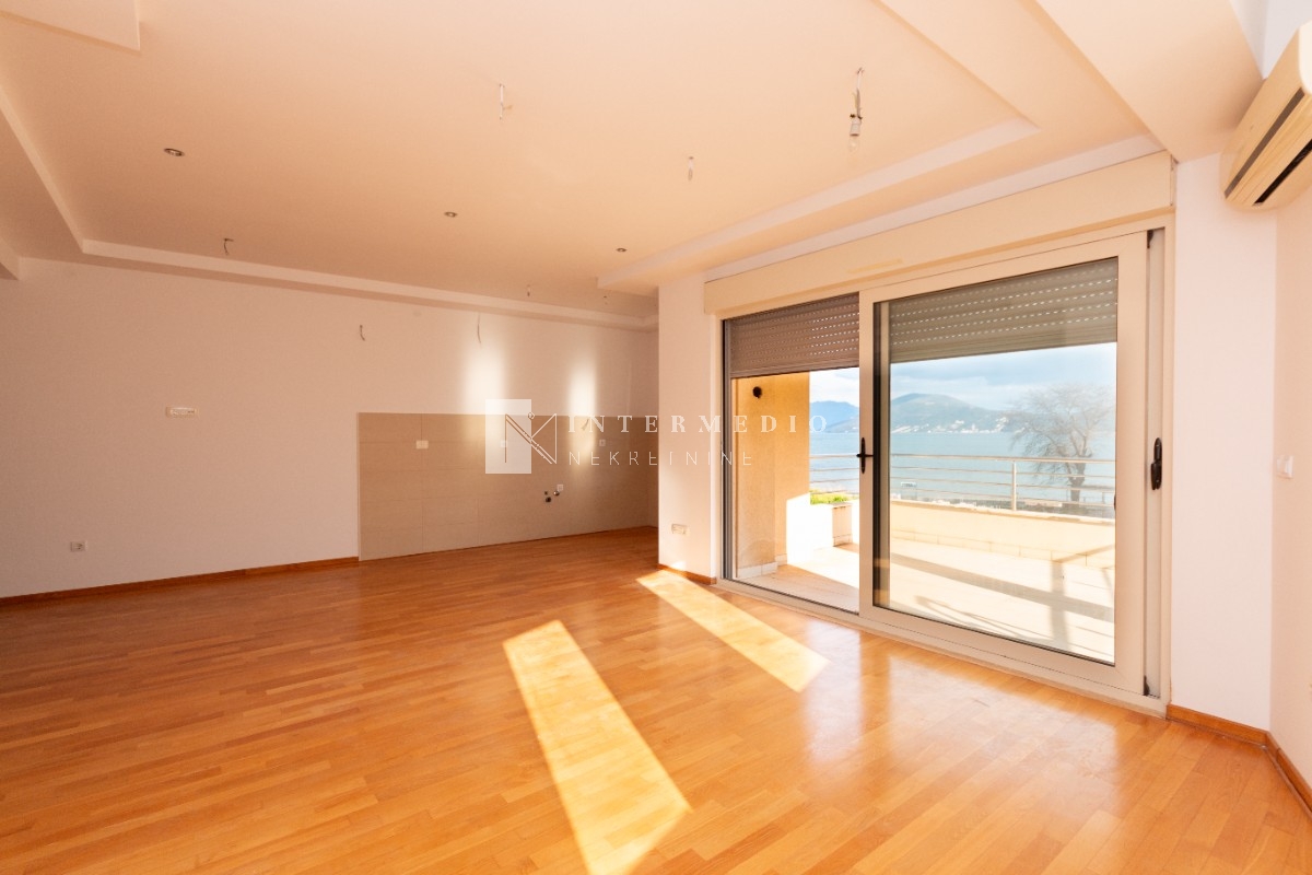 Prodaja, dvosoban stan,132m2 , Igalo, Herceg Novi