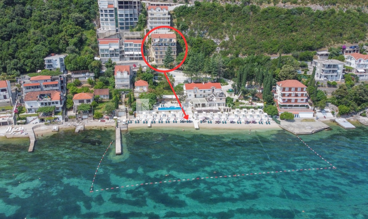 Prodaja apartmana sa pogledom na more, 26m², Njivice, Herceg Novi