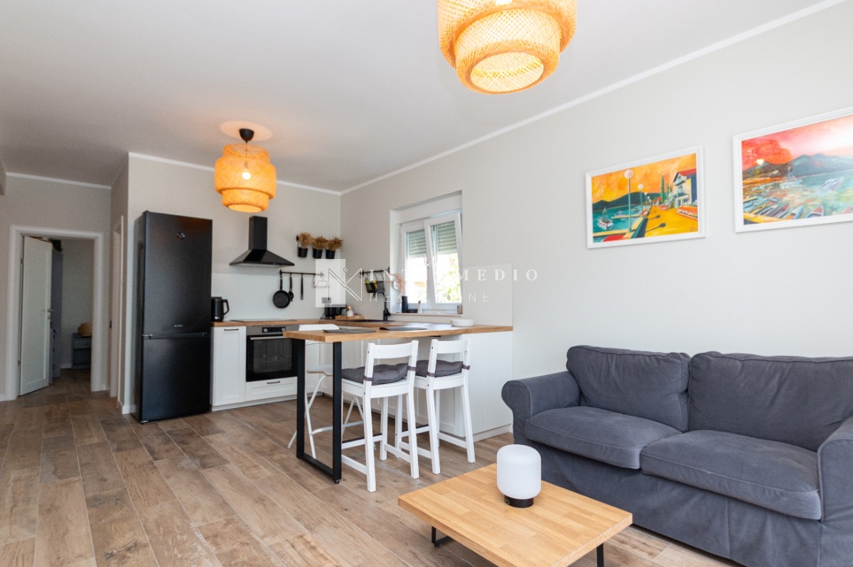 Продается: двухкомнатная квартира – 52 м² – Дженовичи, Херцег-Нови