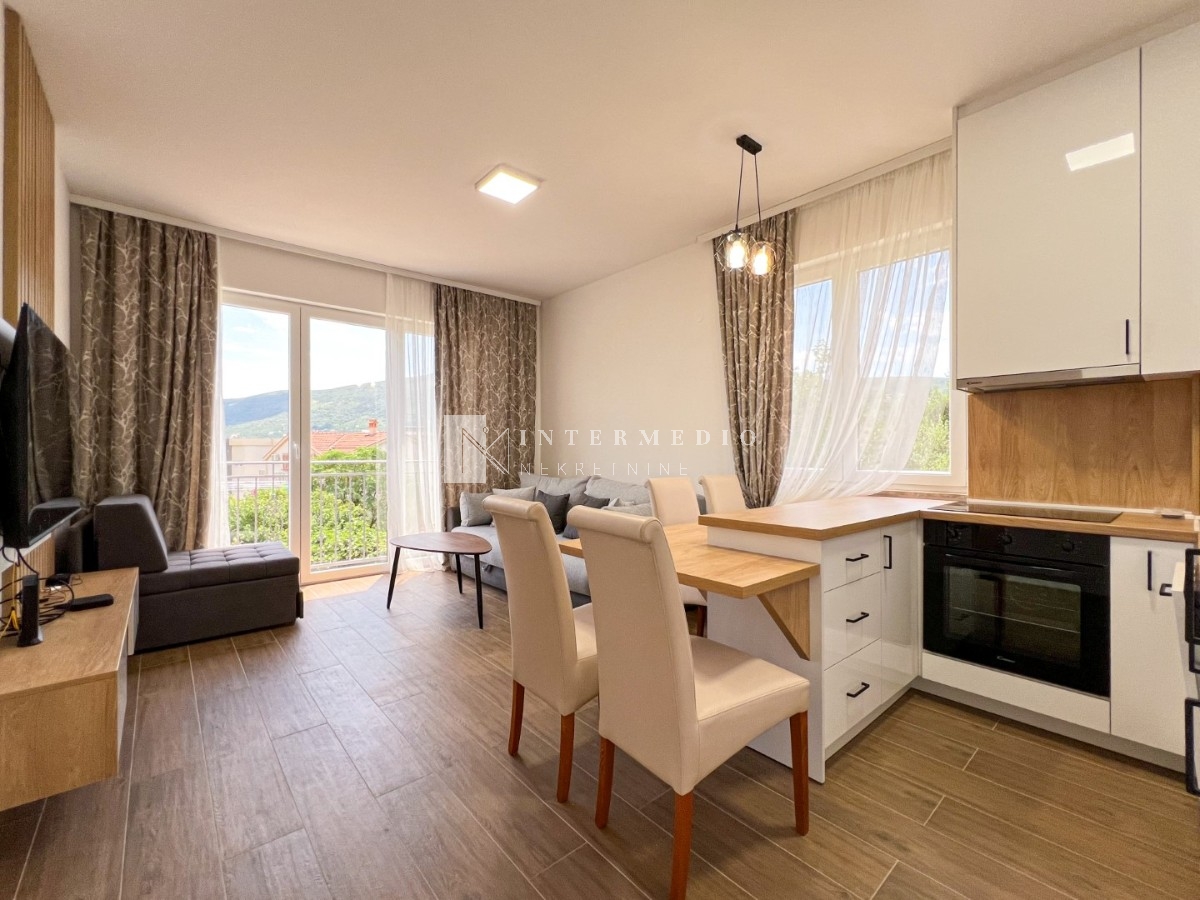 Prodaja, jednosoban stan, 42m2, Đenovići, Herceg Novi
